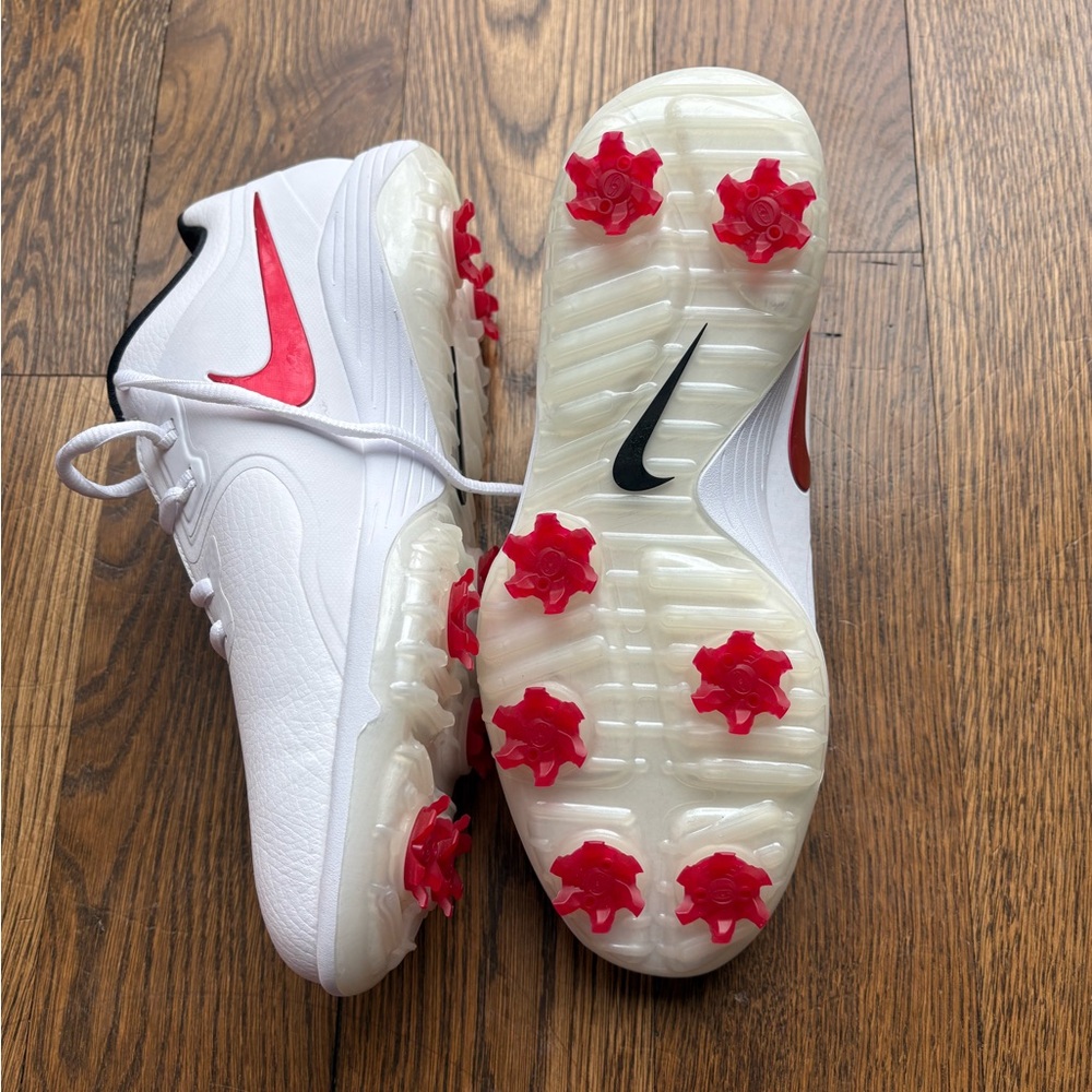 Men’s Nike golf shoes - Picture 2 of 5